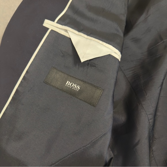 Hugo Boss men’s Suit Jacket - Picture 9 of 13